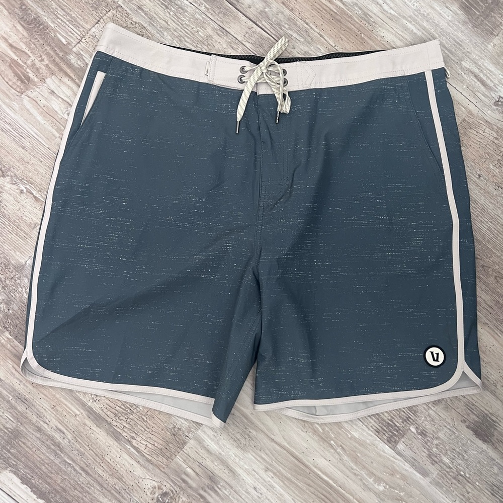 Vuori men’s board shorts size 38